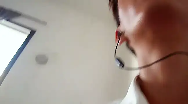 Snapshot of ChavoOT chatting on 03-09-25, 10:41 ChavoOT online show from 03-09-25, 10:41