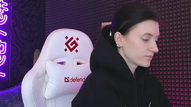 roxy riot  online show from 03-03-25, 07:43