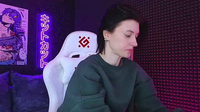 roxy riot  online show from 03-07-25, 01:31