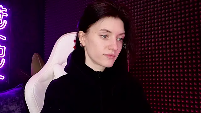 roxy riot  online show from 03-08-25, 05:07