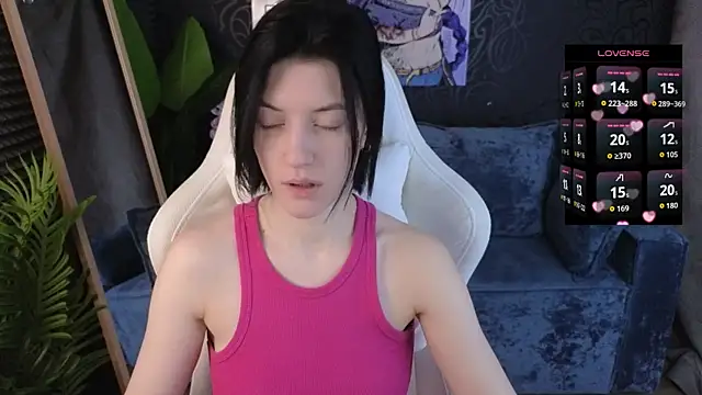 roxy riot  online show from 12-02-25, 01:22