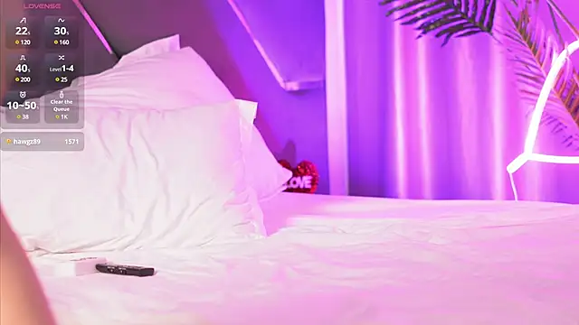 Snapshot of LilaRoses chatting on 03-08-25, 07:16 LilaRoses online show from 03-08-25, 07:16