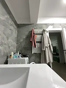 BonyBon29 online show from 11-17-25, 06:30