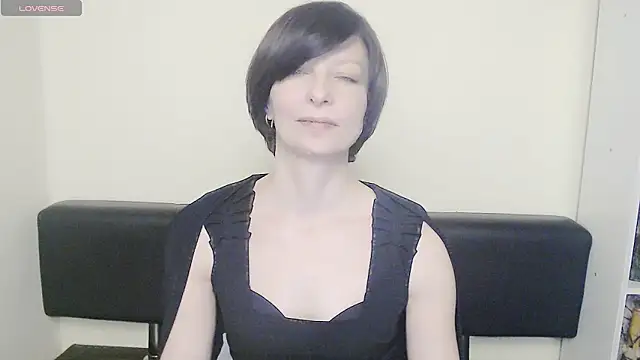  AngeliaFlow  online show from 02-11-25, 10:59