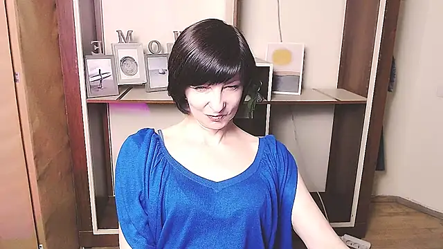  AngeliaFlow  online show from 04-21-26, 08:31