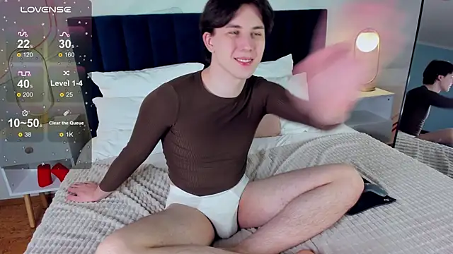 AdrianoAubert online show from 03-23-25, 06:47