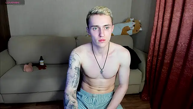 crazybottom99 online show from 03-11-25, 05:24