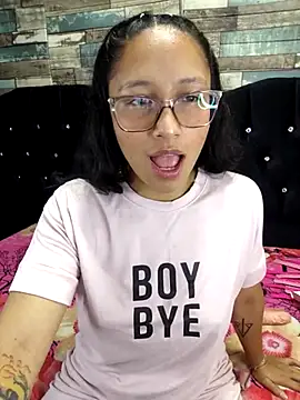 isabella beauty 01 online show from 03-04-25, 01:06