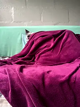 Snapshot of Uncleuncutmushroom chatting on 09-10-25, 09:09 Uncleuncutmushroom online show from 09-10-25, 09:09