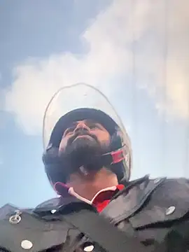 Snapshot of Rishwithr chatting on 10-07-25, 12:35 Rishwithr online show from 10-07-25, 12:35