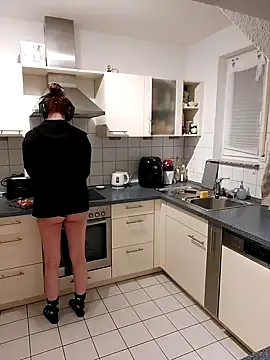 Gamergirl-Linela online show from 03-13-25, 08:43