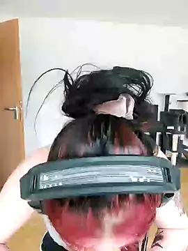 Gamergirl-Linela online show from 03-17-25, 12:57