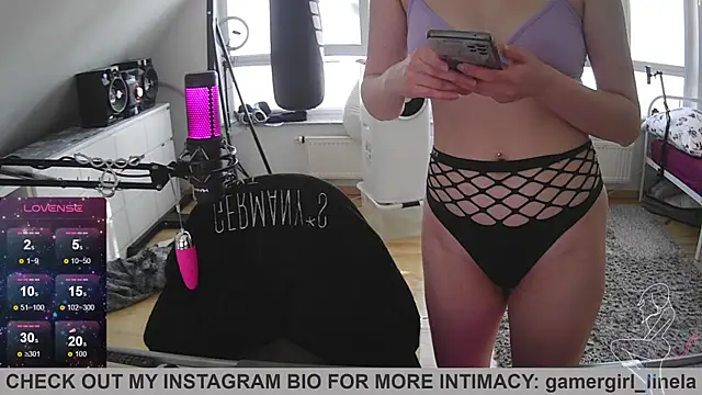 Gamergirl-Linela online show from 09-12-25, 03:34