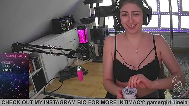 Gamergirl-Linela online show from 10-20-25, 09:43