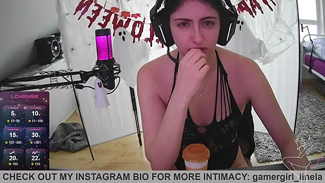 Gamergirl-Linela online show from 10-24-25, 12:12