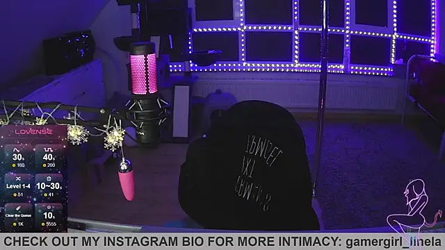 Gamergirl-Linela online show from 11-11-25, 05:57