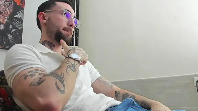 Luke davis01 online show from 02-12-25, 01:27