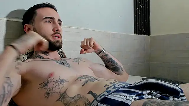 Luke davis01 online show from 02-21-25, 04:48