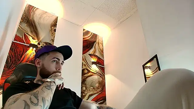 Luke davis01 online show from 04-23-26, 01:13