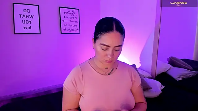 Morgan Wright online show from 04-23-26, 08:11