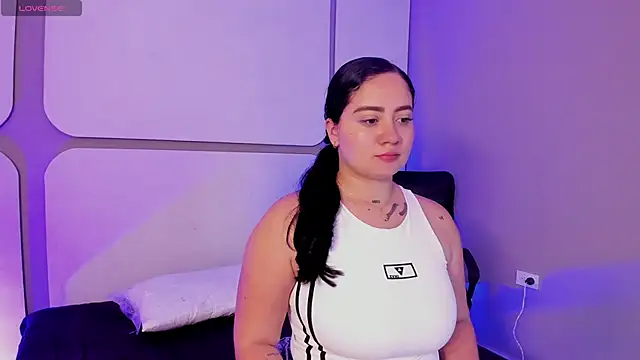 Snapshot of Morgan_Wright chatting on 05-06-26, 08:14 Morgan Wright online show from 05-06-26, 08:14