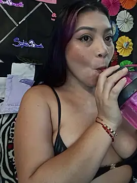 Sophia Brunett online show from 06-11-26, 07:56