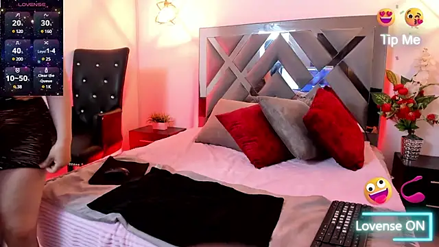 Snapshot of Saori_Sann_ chatting on 02-28-25, 01:47 Saori Sann online show from 02-28-25, 01:47