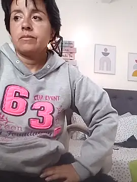 Snapshot of Saori_Sann_ chatting on 10-21-25, 01:34 Saori Sann online show from 10-21-25, 01:34