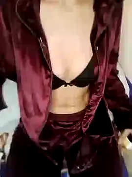 Snapshot of Nihal-68 chatting on 02-16-25, 01:05 Nihal-68 online show from 02-16-25, 01:05