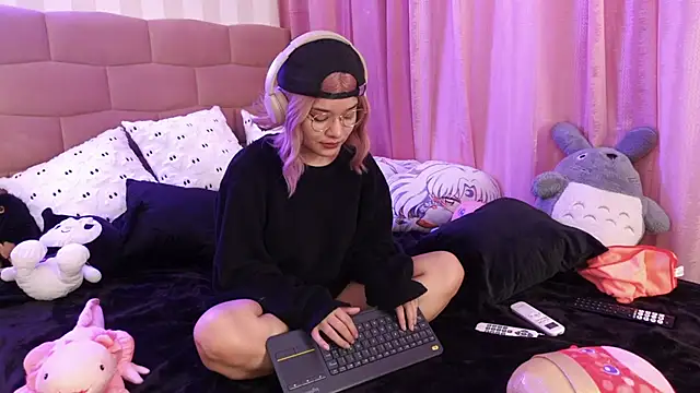 NataliaNovak online show from 10-06-25, 08:17