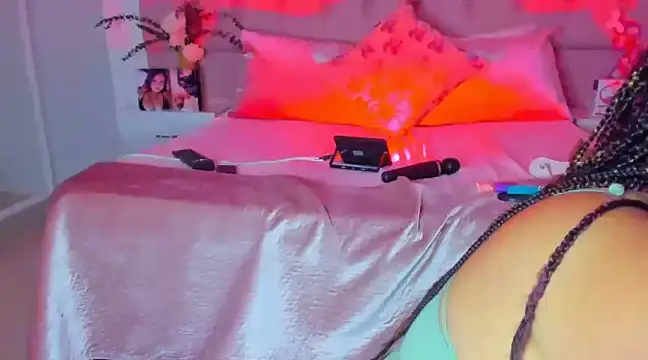 KourtneyEvans online show from 02-08-25, 06:22