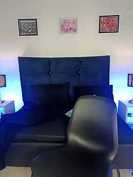  michonne  online show from 03-11-25, 07:58