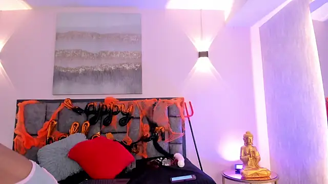 Snapshot of AdelaLust chatting on 10-24-25, 03:58 AdelaLust online show from 10-24-25, 03:58