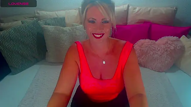 Lex McQueen online show from 07-24-26, 08:51