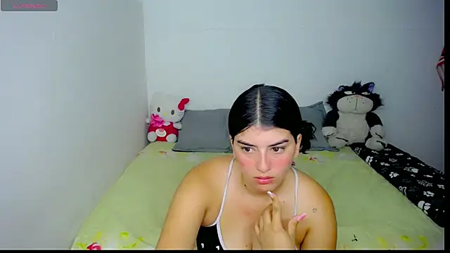 hello kityy25 online show from 07-16-26, 01:50