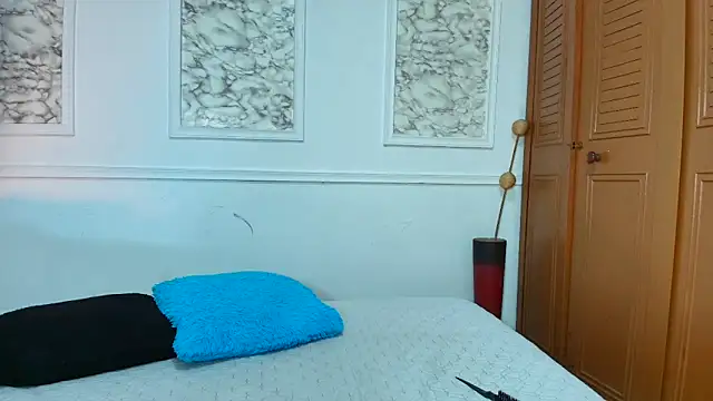 Danella houston online show from 09-19-25, 06:52