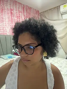 Snapshot of Tana_latin chatting on 01-14-26, 11:31 Tana latin online show from 01-14-26, 11:31