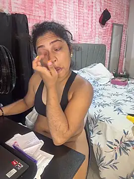 Snapshot of Tana_latin chatting on 02-12-26, 12:38 Tana latin online show from 02-12-26, 12:38