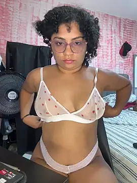 Snapshot of Tana_latin chatting on 02-20-26, 10:43 Tana latin online show from 02-20-26, 10:43