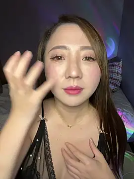 Hannababy  online show from 12-21-25, 06:37