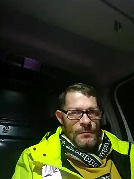 Snapshot of Gncastc23 chatting on 11-12-25, 10:30 Gncastc23 online show from 11-12-25, 10:30