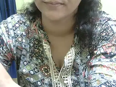 Your cutiepie  online show from 10-31-25, 08:26