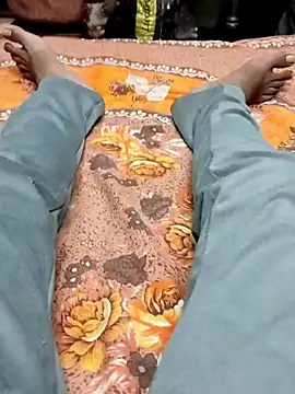 Snapshot of Yashkumar_0697 chatting on 02-12-25, 07:45 Yashkumar 0697 online show from 02-12-25, 07:45