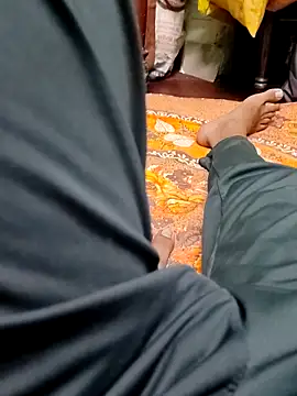 Snapshot of Yashkumar_0697 chatting on 02-13-25, 08:13 Yashkumar 0697 online show from 02-13-25, 08:13