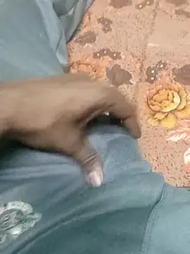 Snapshot of Yashkumar_0697 chatting on 03-04-25, 06:07 Yashkumar 0697 online show from 03-04-25, 06:07