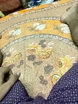 Snapshot of Yashkumar_0697 chatting on 10-19-25, 07:36 Yashkumar 0697 online show from 10-19-25, 07:36