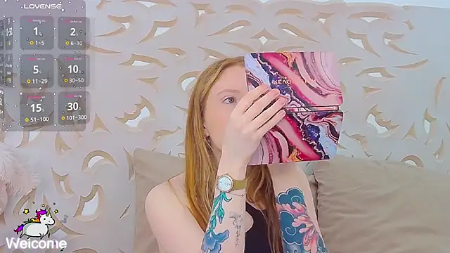 Snapshot of WandyMiller chatting on 02-16-25, 06:54 WandyMiller online show from 02-16-25, 06:54