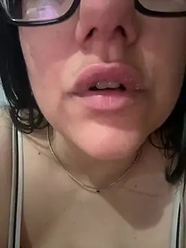 daianaspencer online show from 04-28-26, 06:51