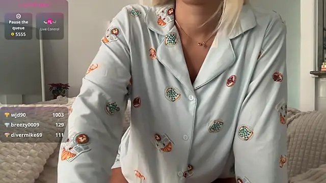 Snapshot of xdaisyhansen chatting on 12-02-25, 10:53 xdaisyhansen online show from 12-02-25, 10:53