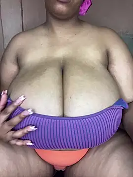 NonoGotBoobies online show from 10-19-25, 04:40